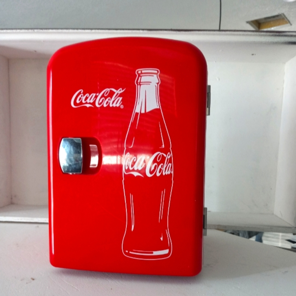 Vintage Coke mini fridge